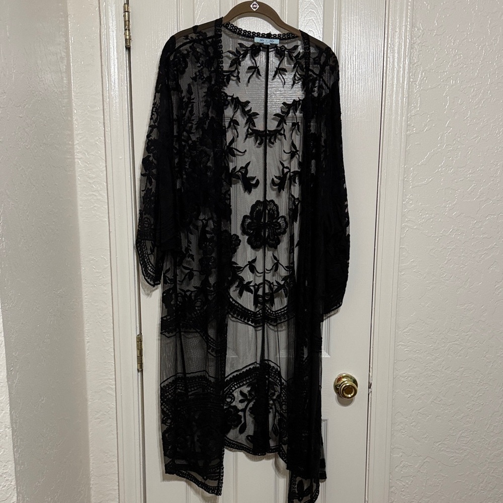 She + Sky Black Lace Sheer Kimono